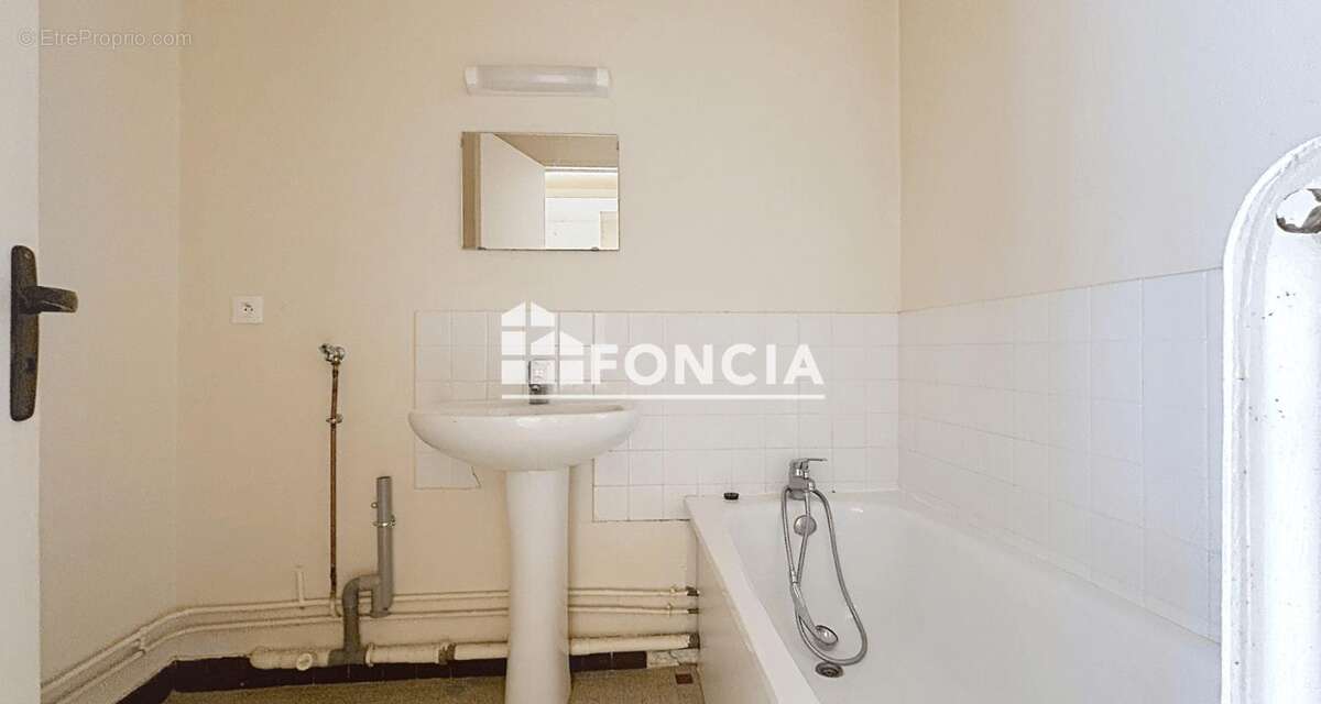 Studio 31 m² – vendu libre – secteur puy las rodas - photo 4