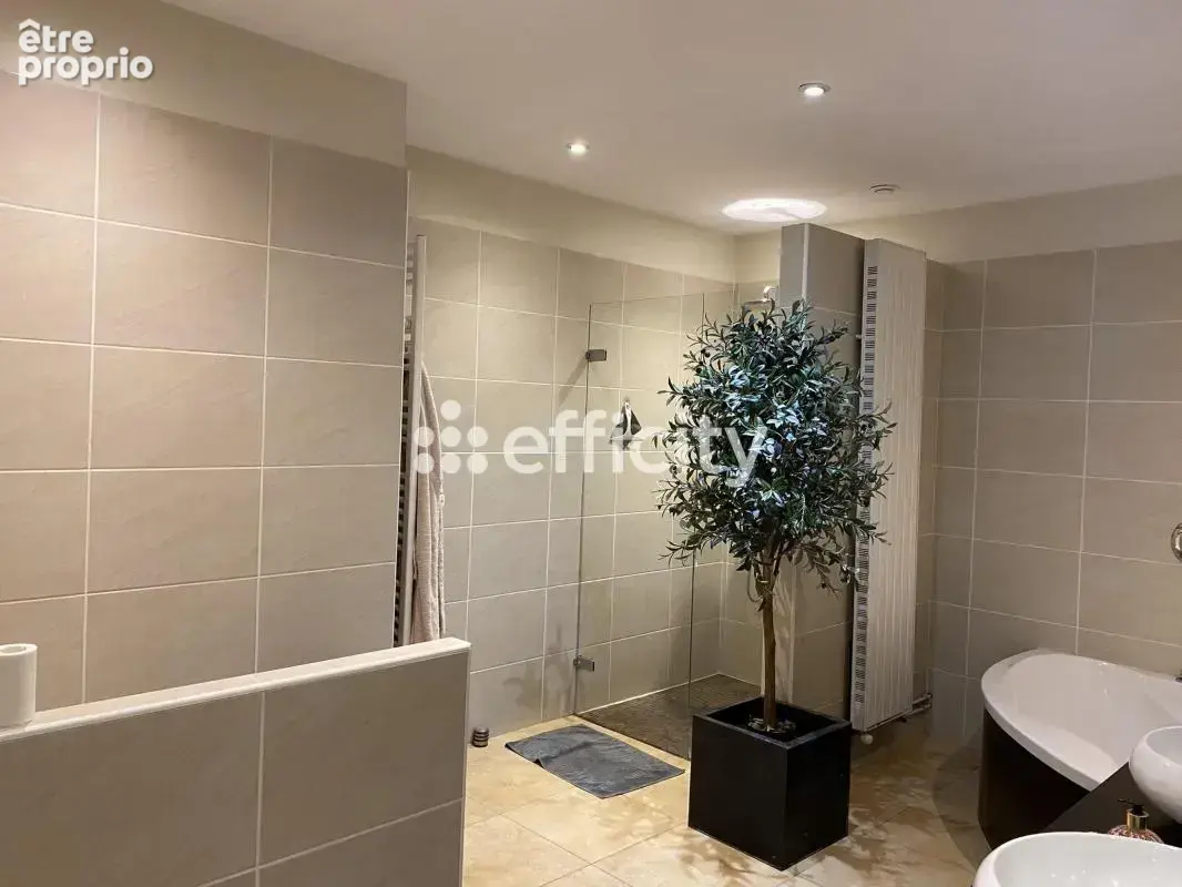 Maison 5 pièces 149 m² à vendre à Saint-Etienne (42100) - photo 23