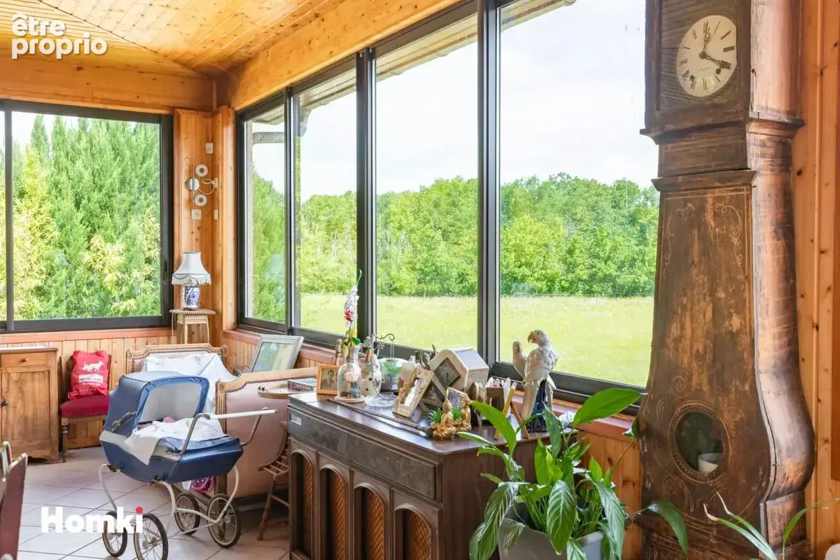 Maison/Villa T5 de 211 m² à Bruguières 31150 - photo 6