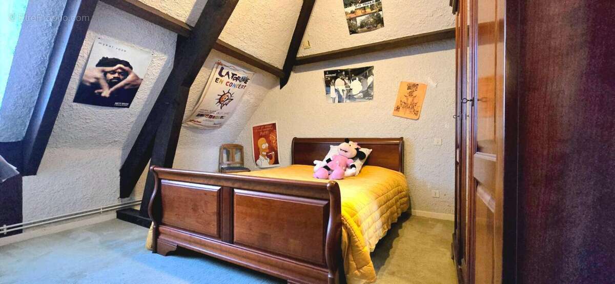 Maison à SAINT-ASTIER