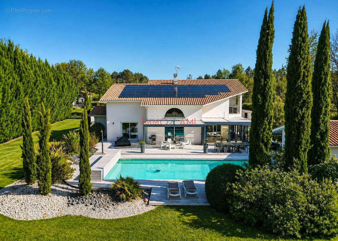 Maison à LE BARP