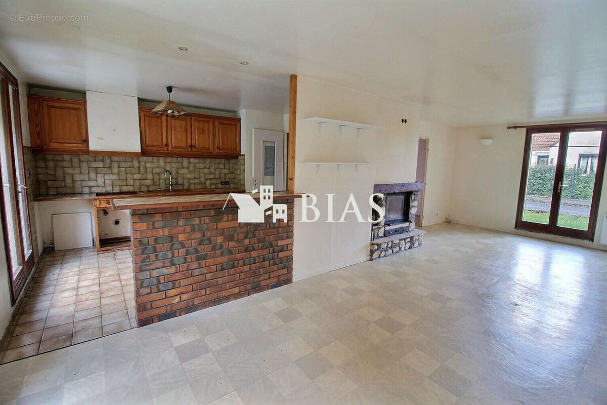 Maison à CROISY-SUR-ANDELLE