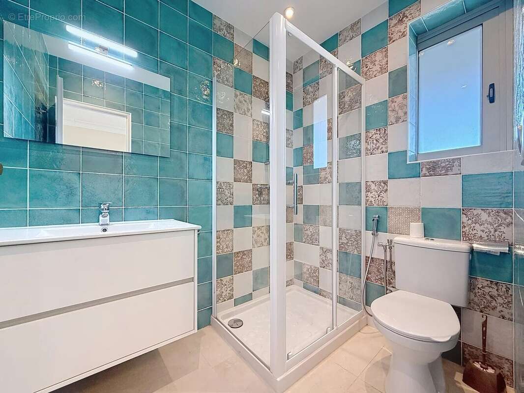 Appartement à VILLENEUVE-LOUBET