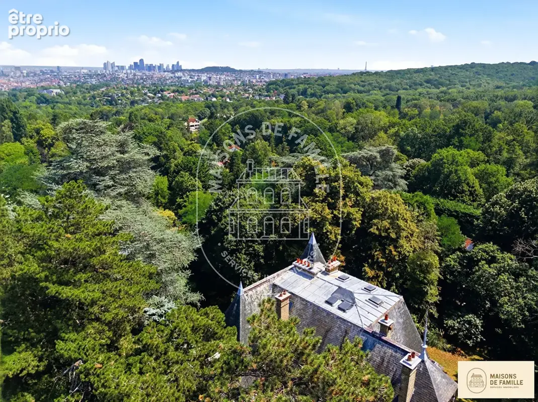 Photo Maison à La Celle-Saint-Cloud au prix de 3 495 000€