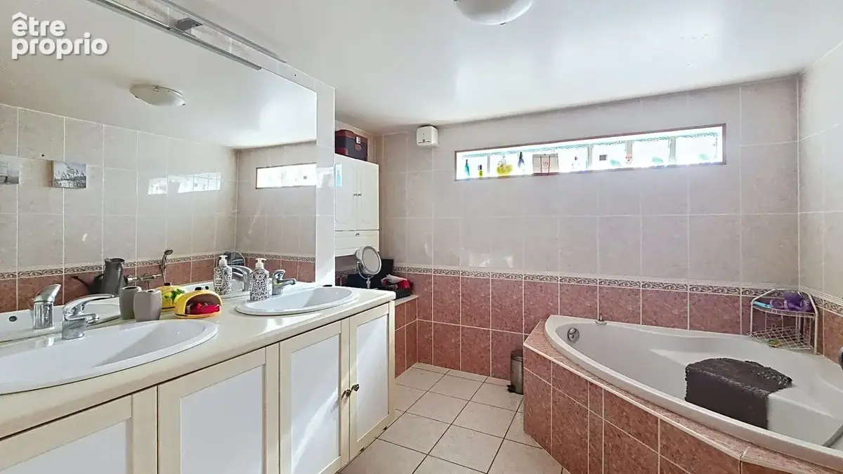 Maison spacieuse sur sous-sol total à vendre à 7 minutes de Coubert - photo 8