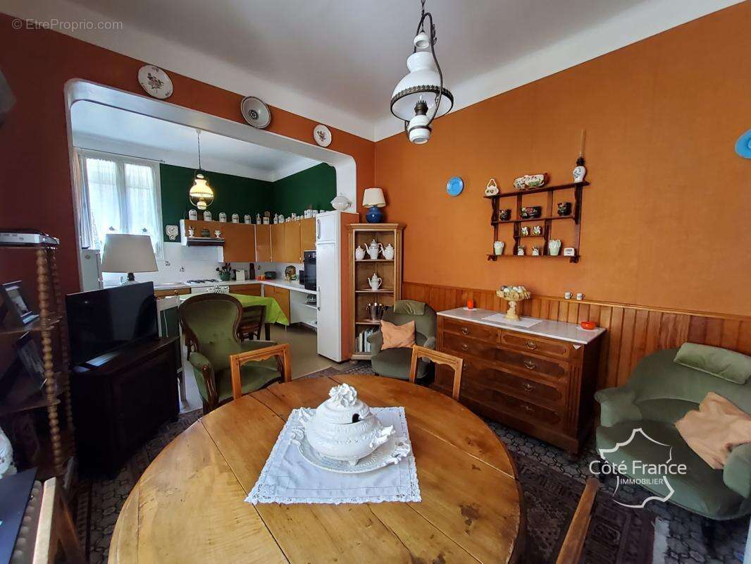 Maison à FUMAY