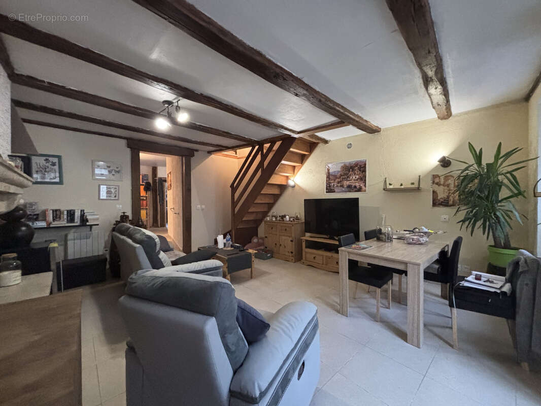 Maison à COURBAN
