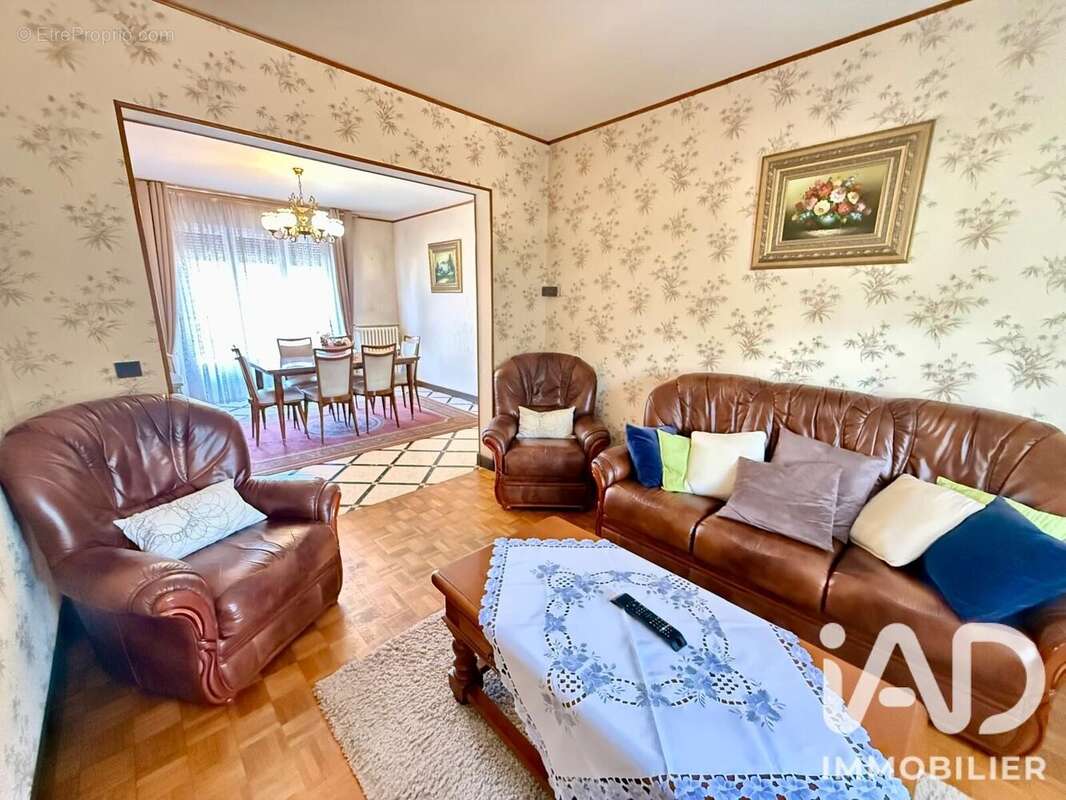 Maison 114 m² à Saint-Leu-La-Foret  - photo 7