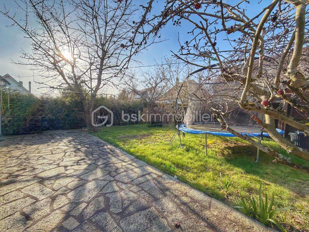 Maison à ECQUEVILLY