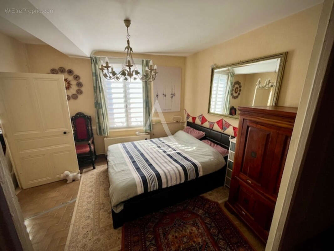 Maison à PARCAY-LES-PINS