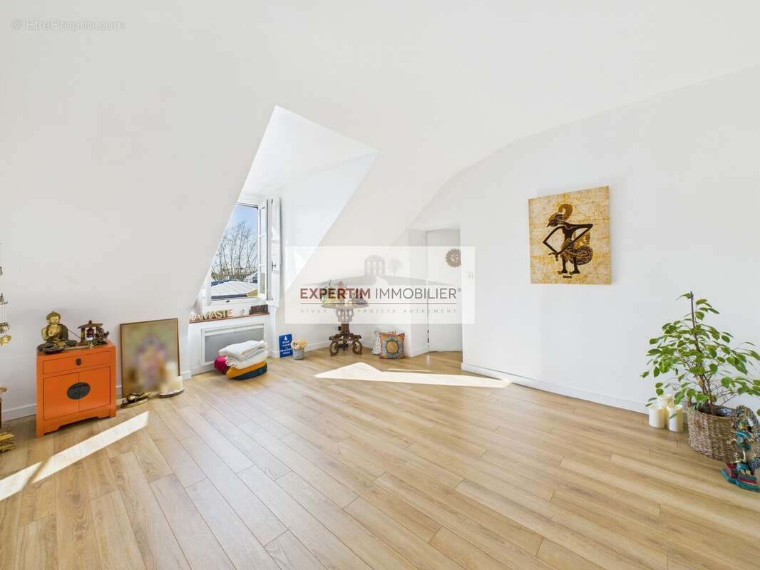 Appartement à VERSAILLES