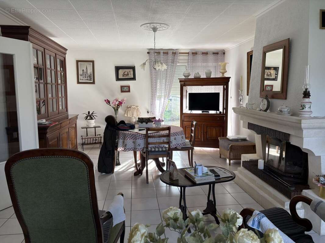 Maison à SAINT-MARTIN-DE-LA-LIEUE