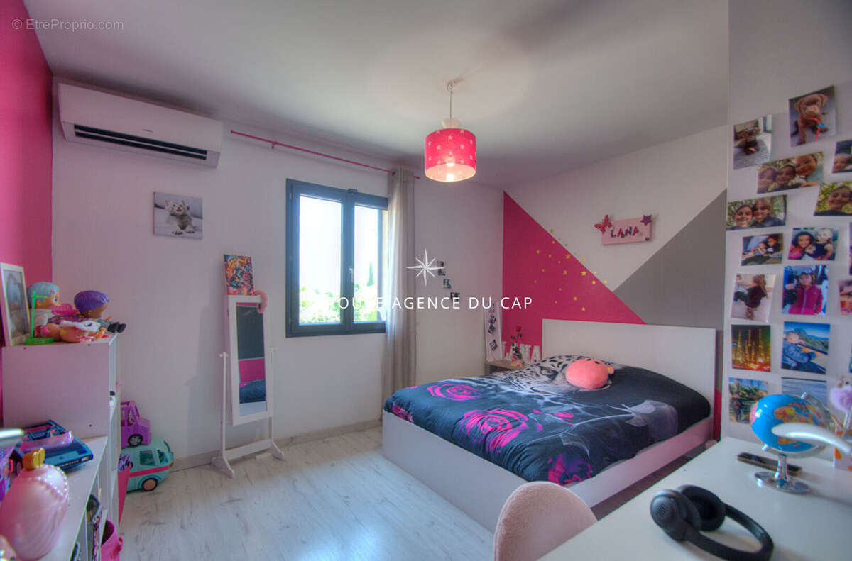 Maison à PUGET-SUR-ARGENS