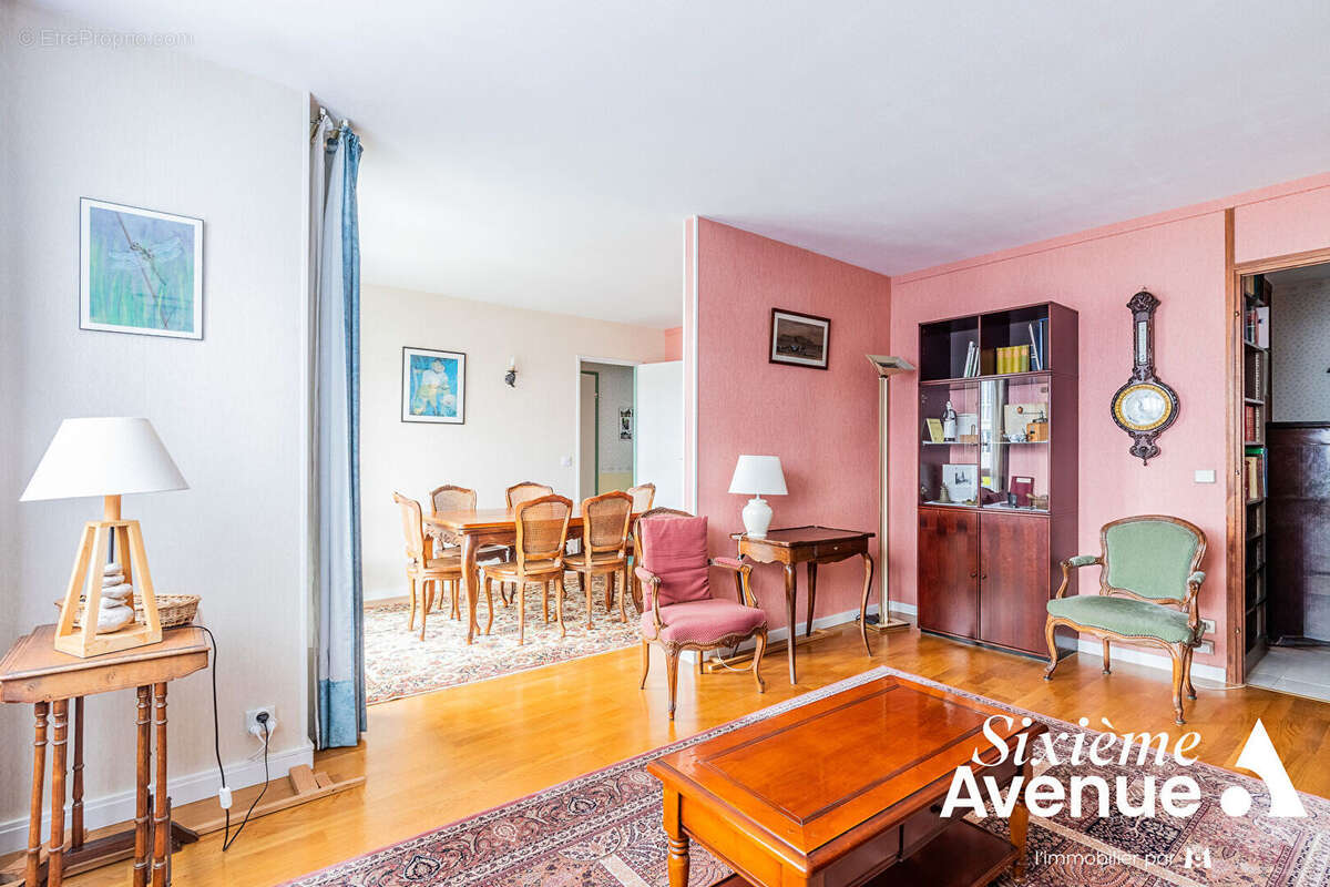 Appartement à CHILLY-MAZARIN