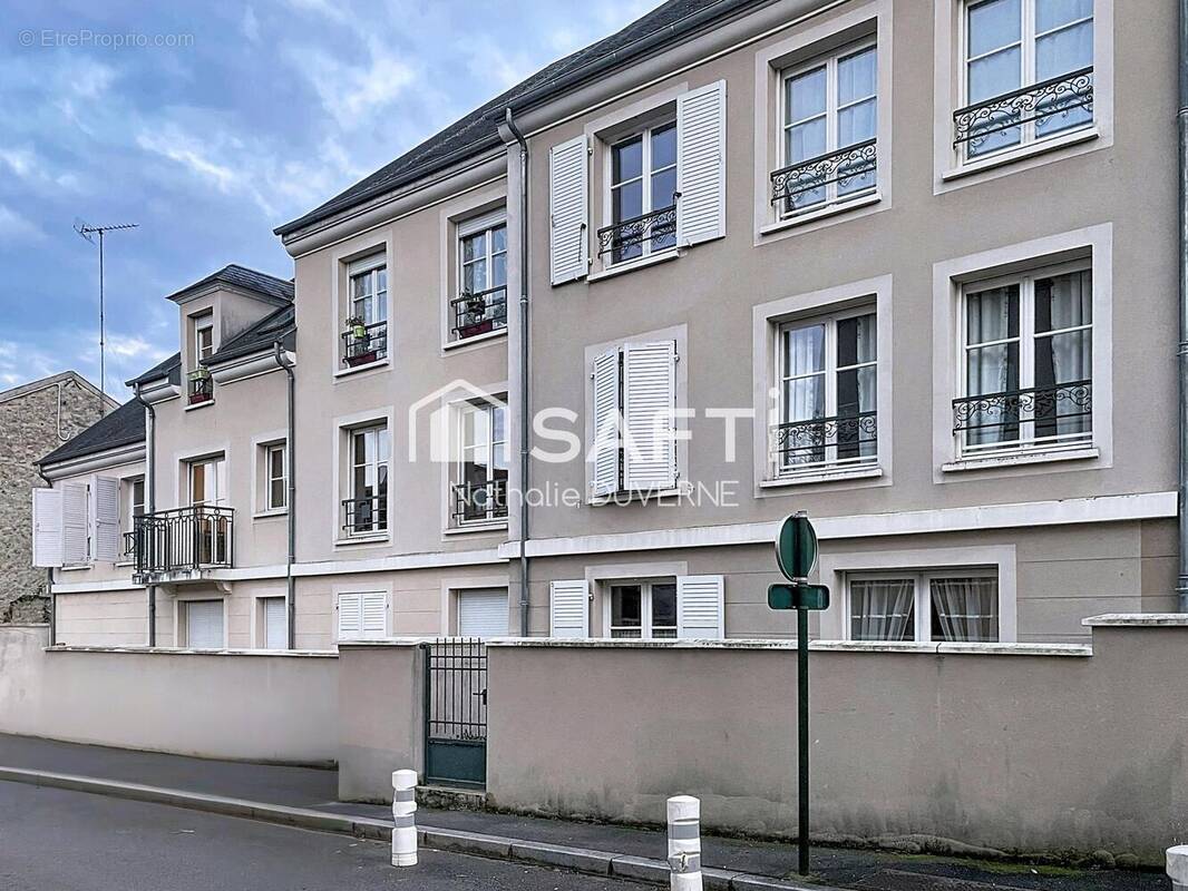 Photo 1 - Appartement à ETAMPES