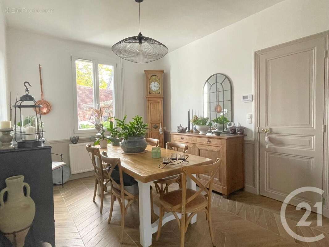 Photo 5 - Maison à BEAUVAIS