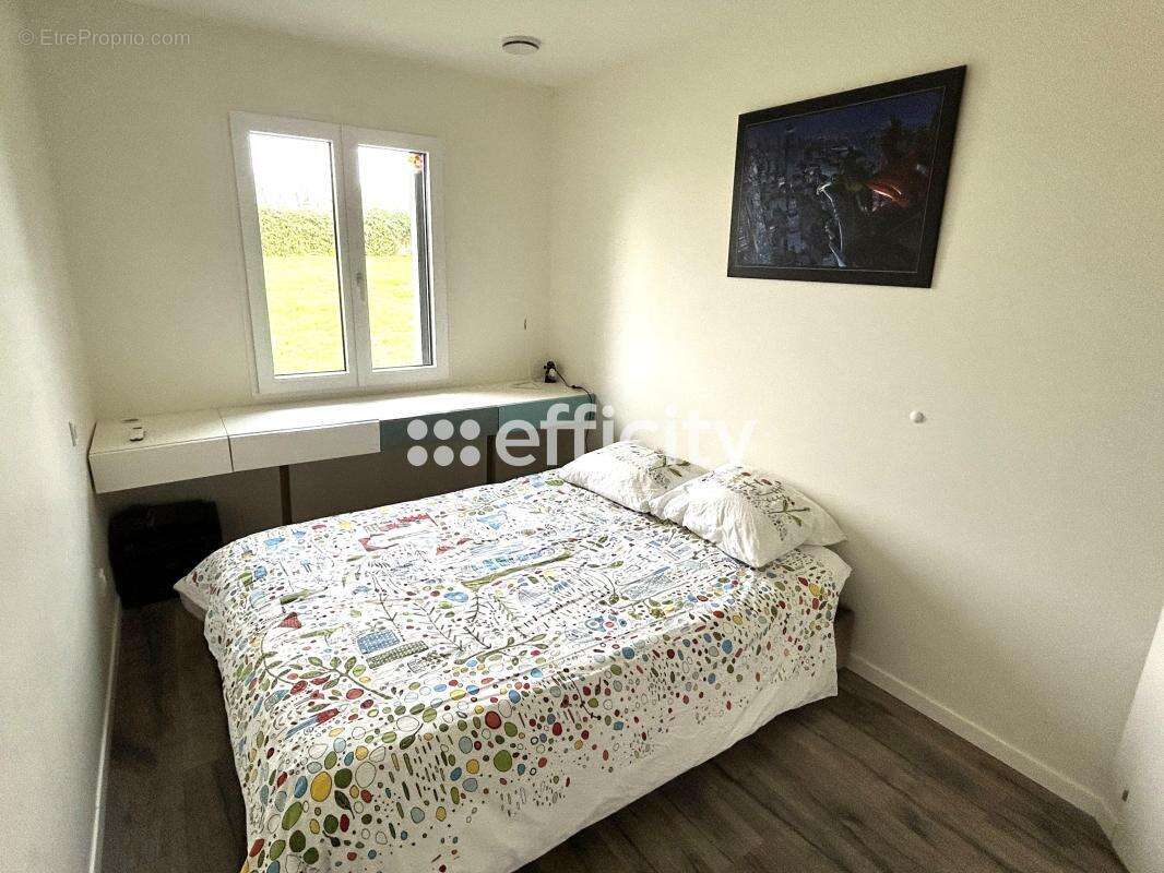 Maison 137 m² à Condac  - photo 10