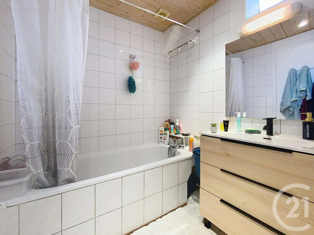 Appartement à DAMMARIE-LES-LYS