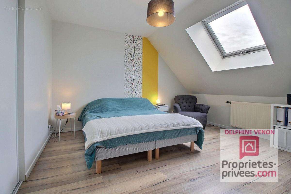Exclusivité - Maison 5 chambres proche des écoles et des commerces sur un terrain de 1700 m² environ à Châteauneuf Sur Loire - photo 11