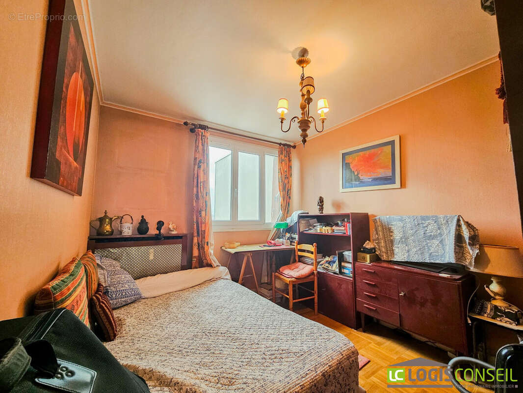 Appartement à CHATILLON