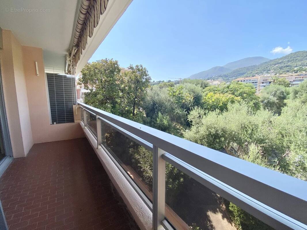 Appartement à ROQUEBRUNE-CAP-MARTIN