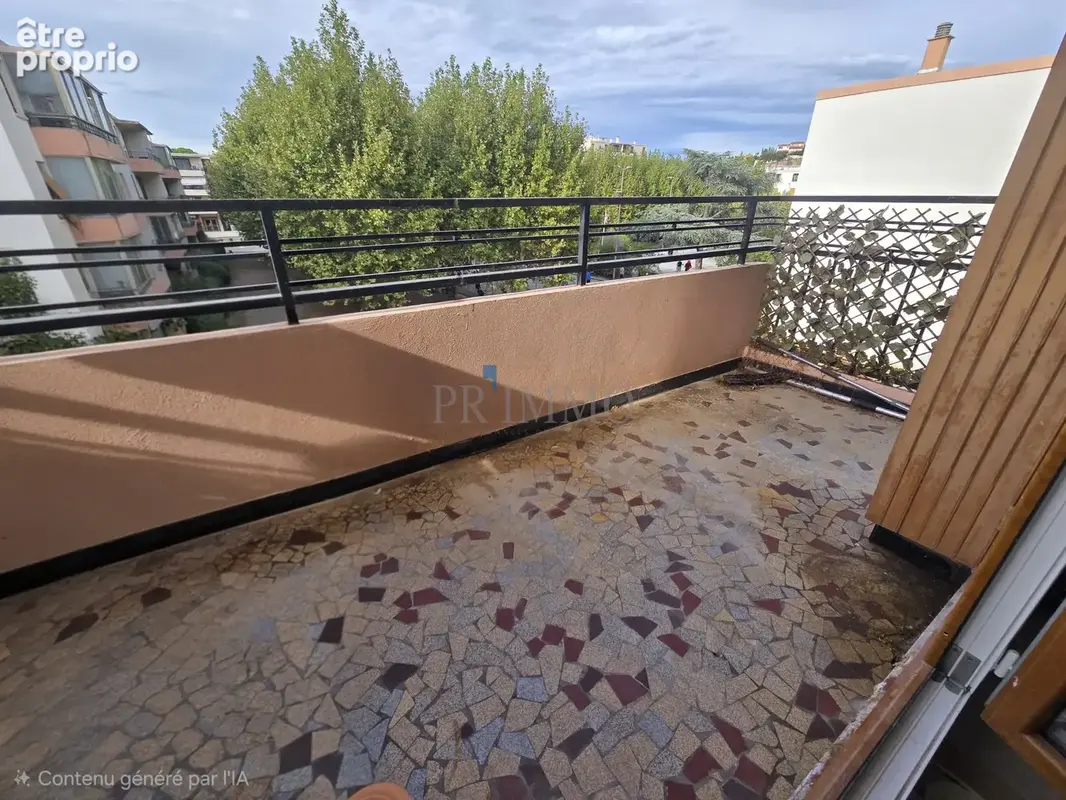SAINT-RAPHAEL - T3 75m2 + GARAGE Proche Centre ville - photo 13
