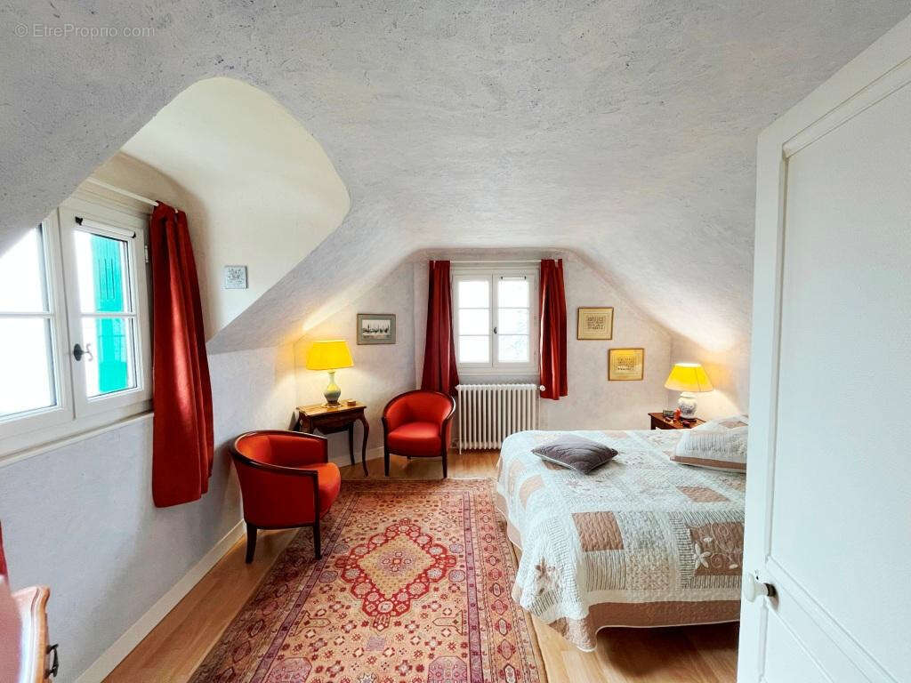 Maison à FONTAINEBLEAU