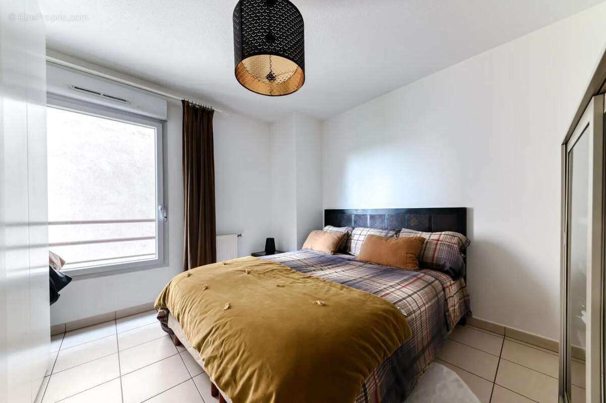 Appartement à VAULX-EN-VELIN