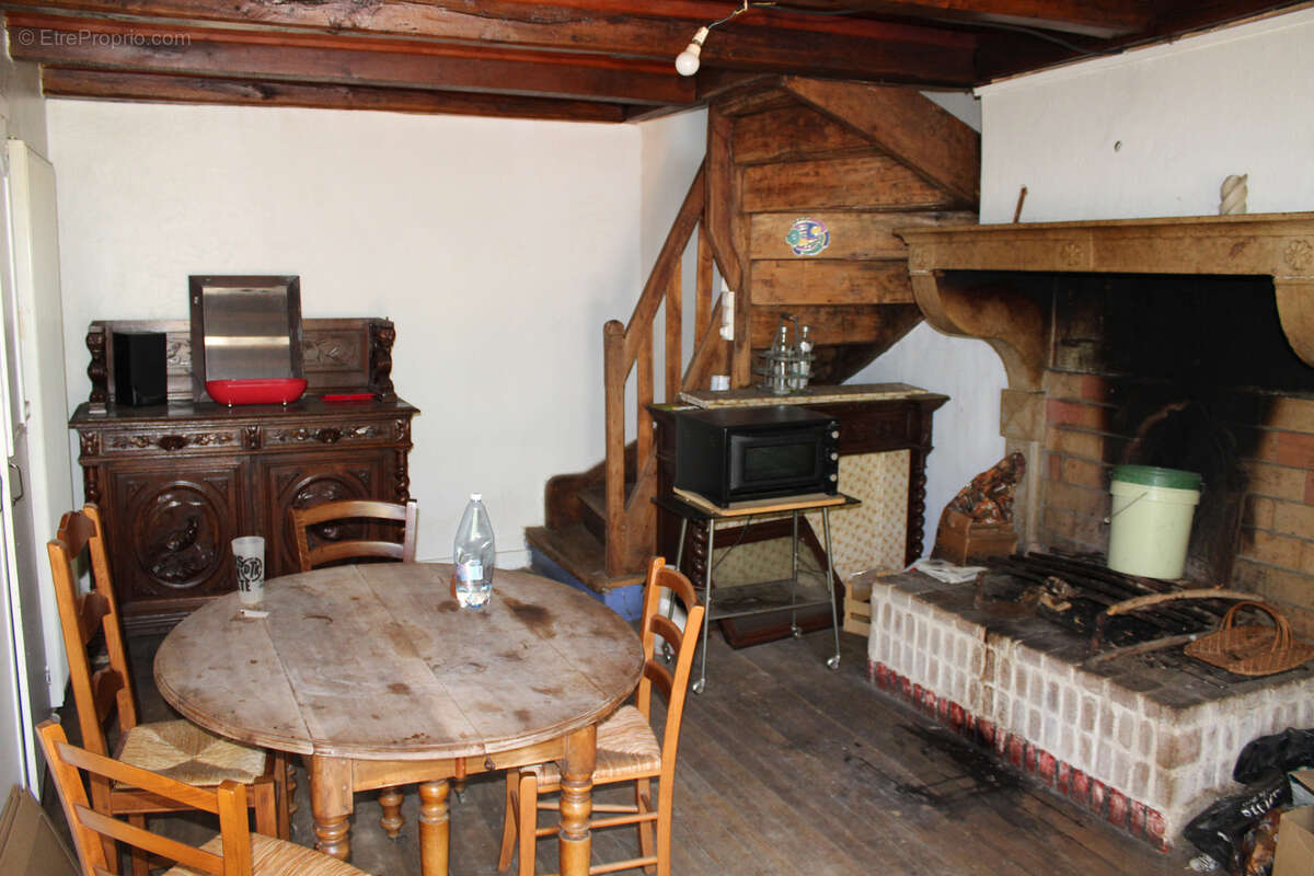 Maison à vendre 4 pièces BOLOZON (01) - photo 3