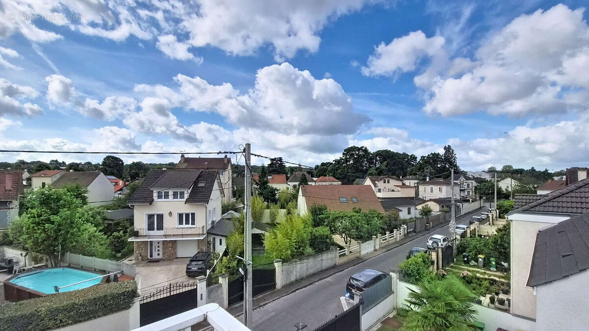 Maison à LIMEIL-BREVANNES