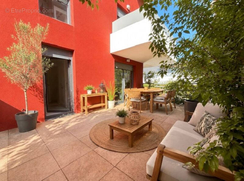 Appartement à JUVIGNAC