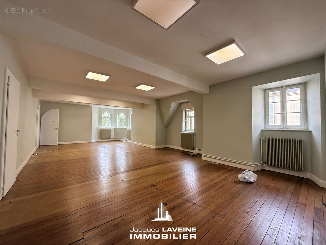 Metz-triangle impérial ensemble immobilier 20 pieces - photo 12