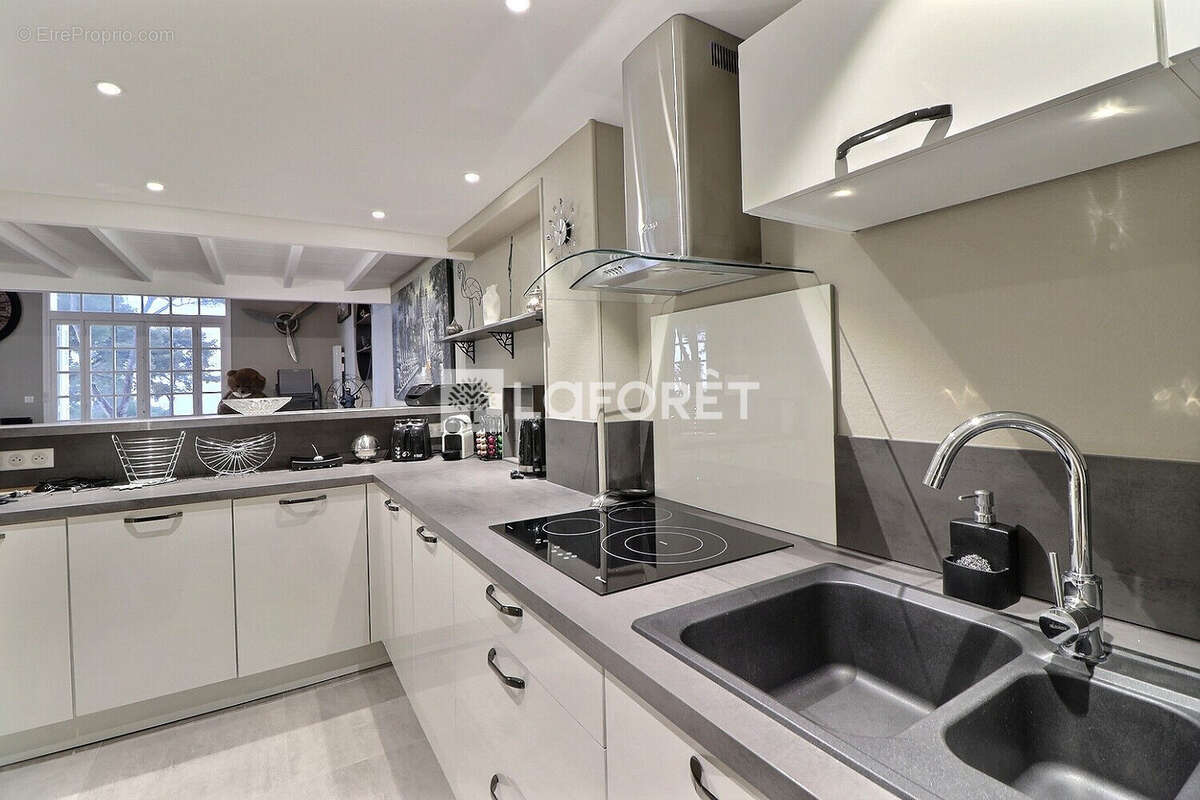 Appartement à HYERES