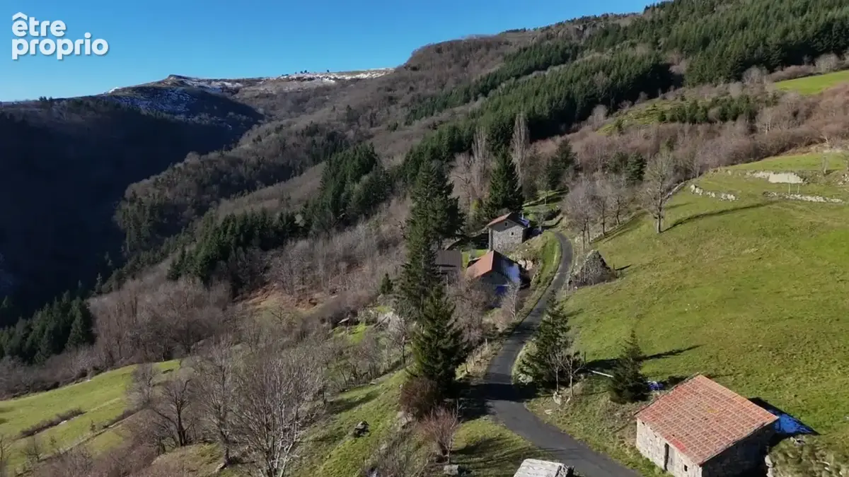 Domaine d’Exception de 54 Hectares au Cœur du Parc Régional des Monts d’Ardèche - photo 3