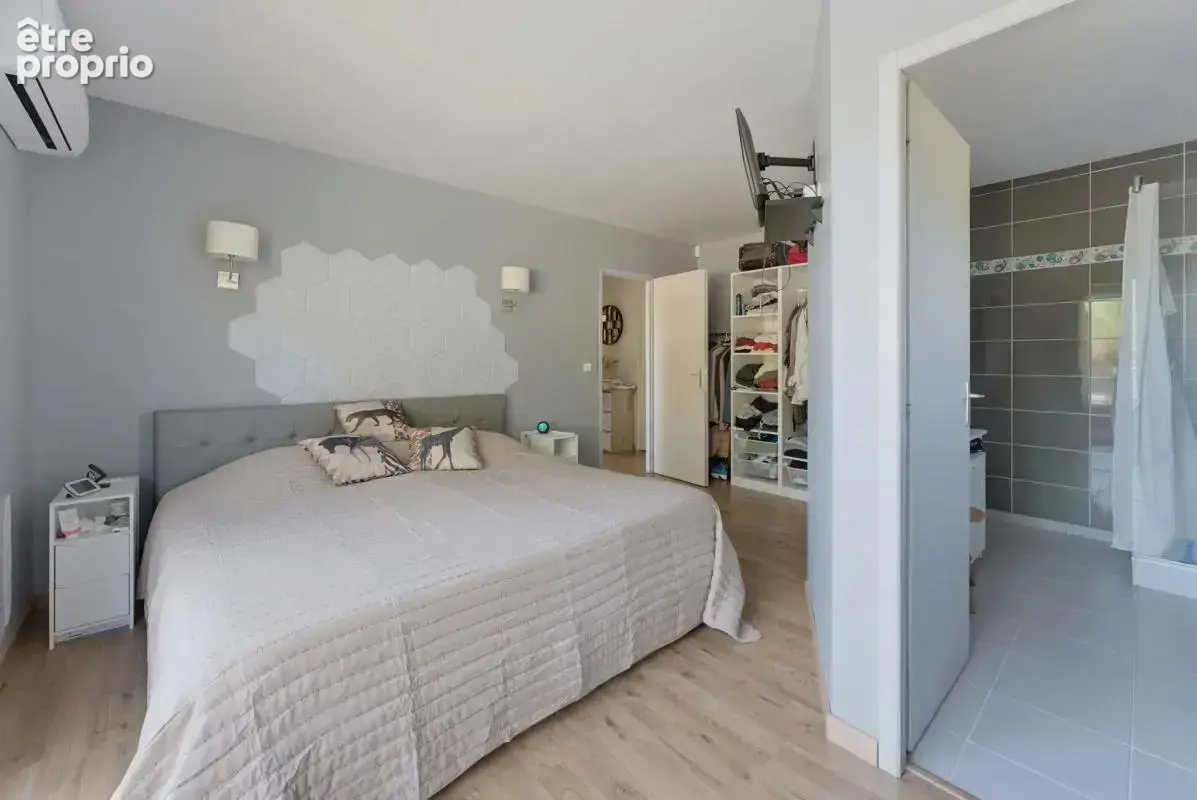 Maison familiale + dépendance à Saint-Selve - photo 10