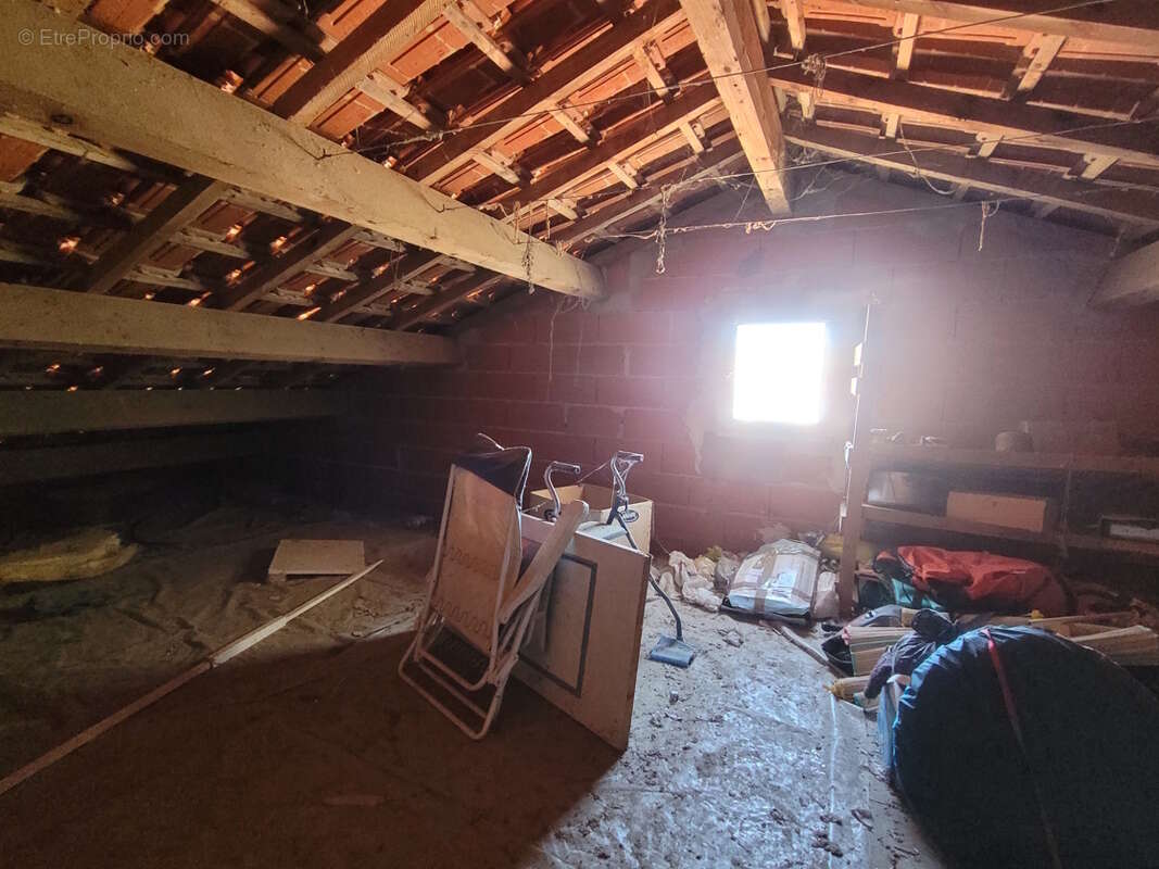 Maison à SAINT-GENIES-DE-FONTEDIT