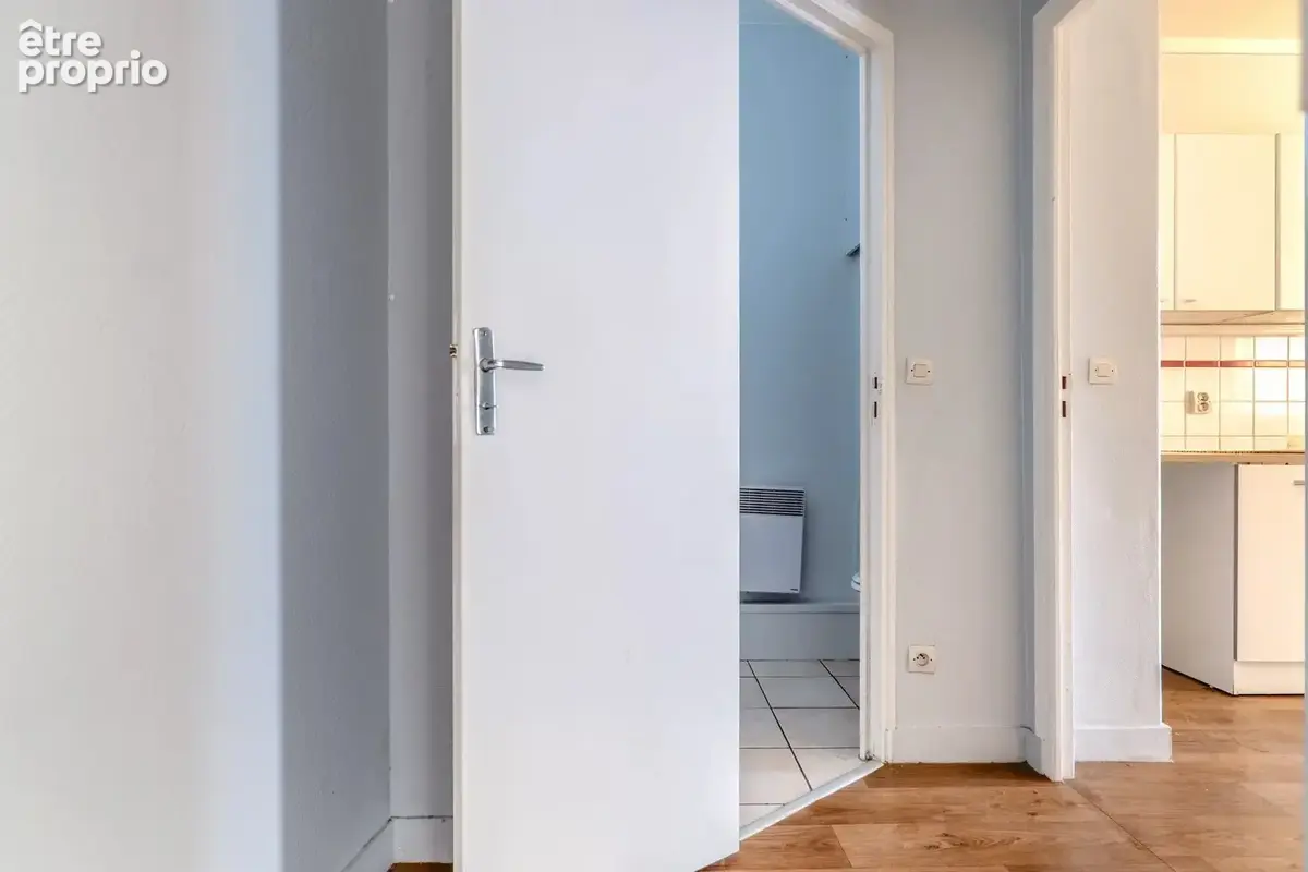 Bagnolet – 2 pièces traversant de 44,54 m² – Bel espace de vie – Ligne 11 à pied - photo 9