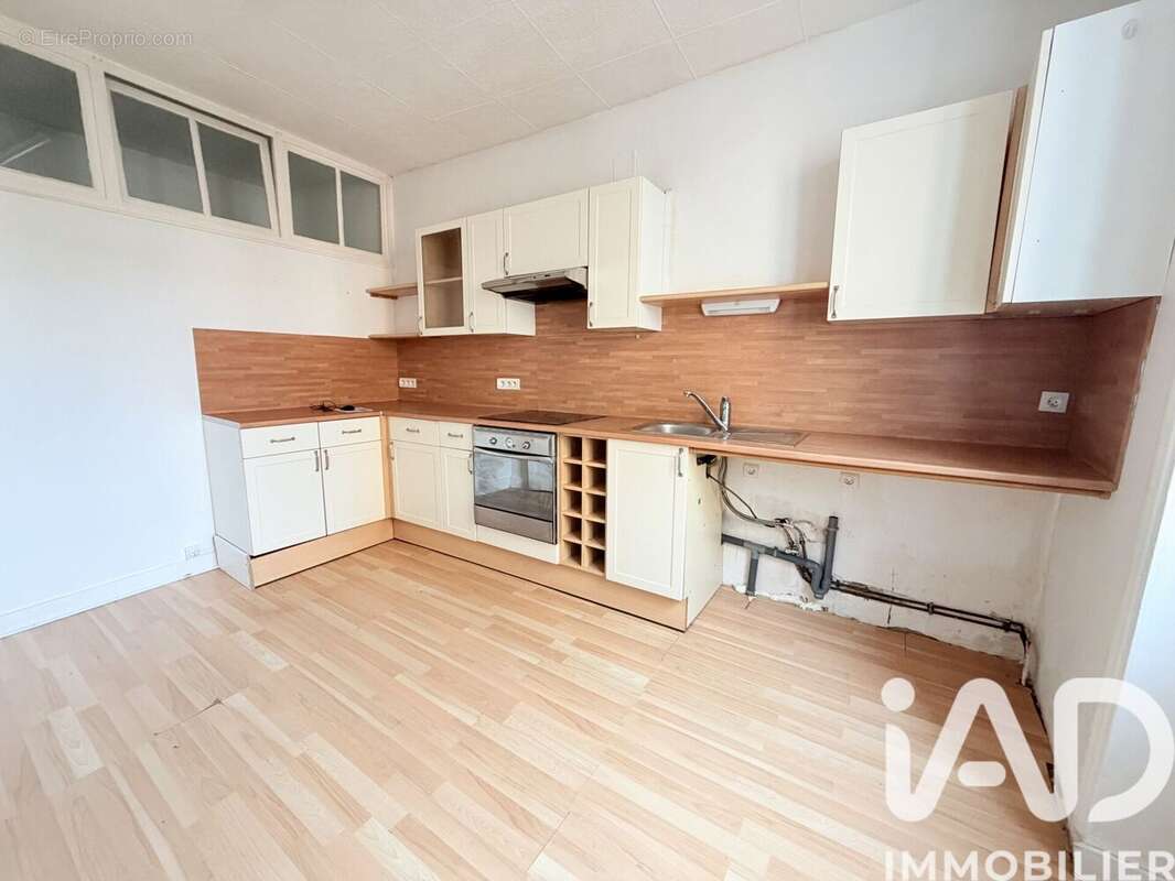 Maison 200 m² à Negrondes  - photo 7