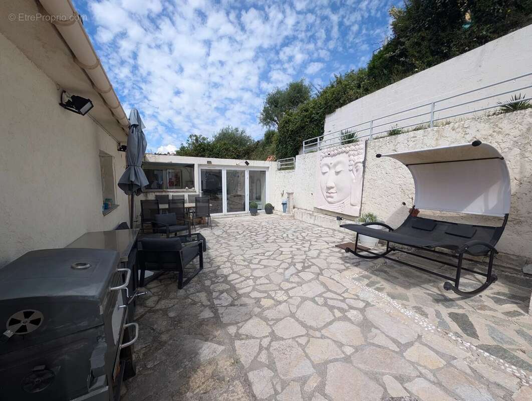 Maison à DRAP
