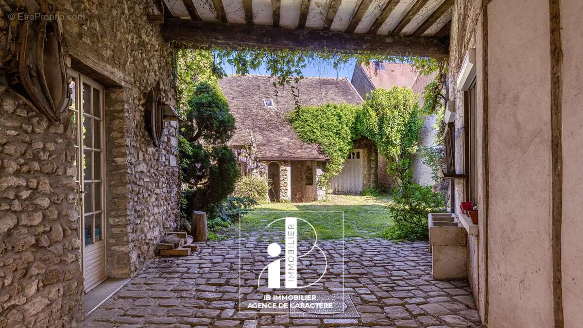 Maison à PERTHES