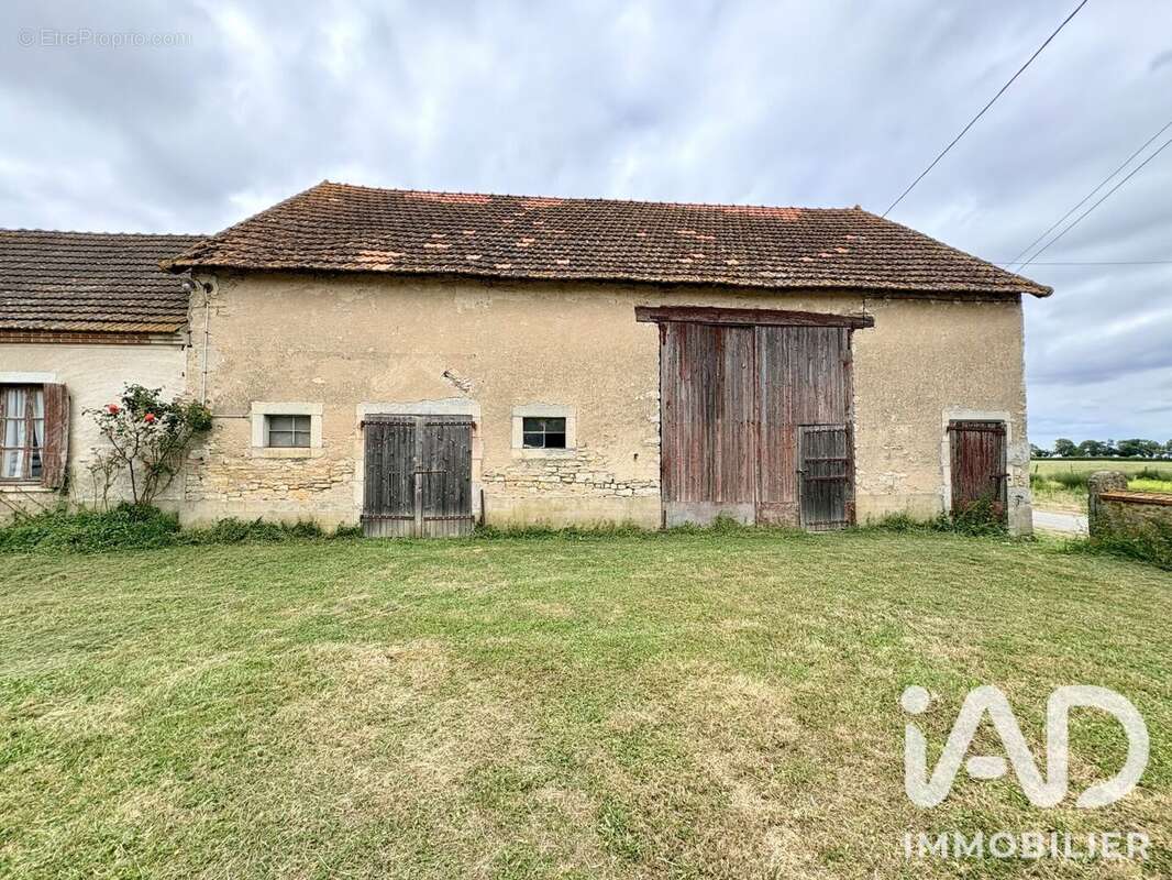 Maison 92 m² à Augy-Sur-Aubois  - photo 5