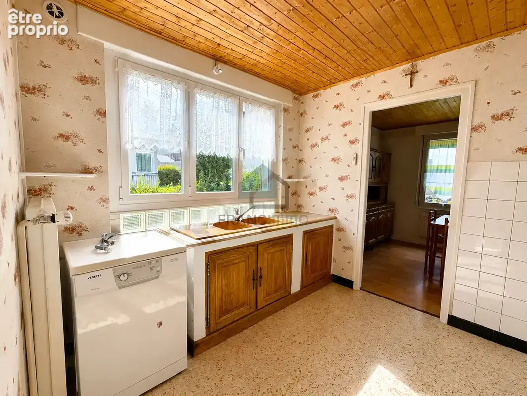 Maiche - proche centre  - maison sur sol - photo 6