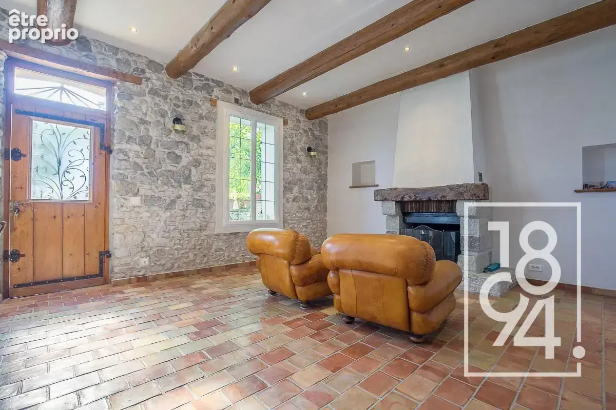 À VENDRE – Maison de charme en pierres apparentes de 136 m² – Les Pennes-Mirabeau - photo 11