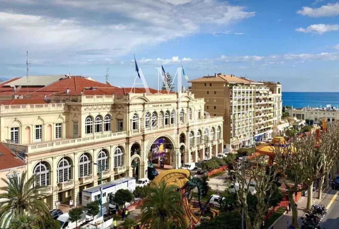 MENTON Centre - Superbe appartement Plein Centre  Ville de 105m2 - Vue Panoramique - photo 3