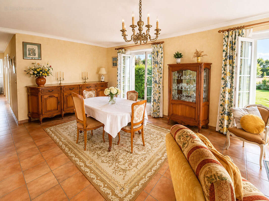 Bidart secteur erretegia maison de plain pied de 103m² , 4 pieces, sur un terrain de 995m² - photo 9