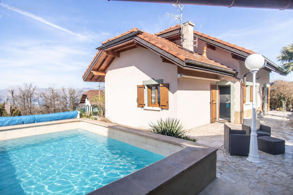 Maison à LUGRIN