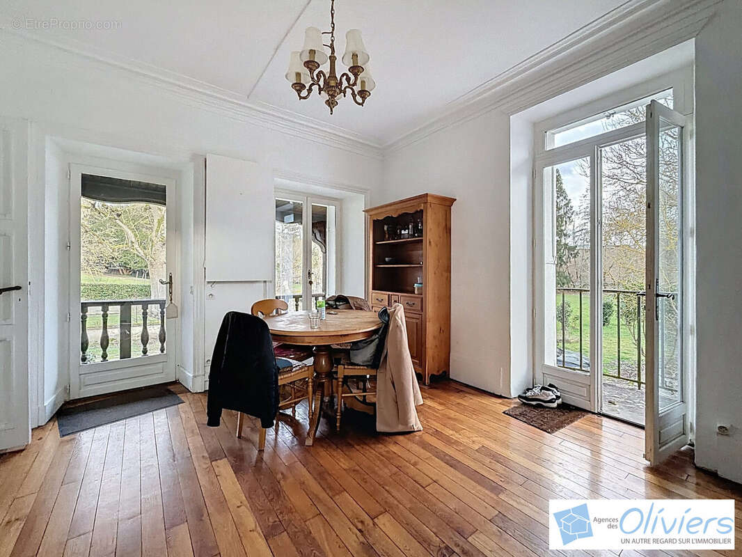 Appartement à SAINT-REMY-LES-CHEVREUSE