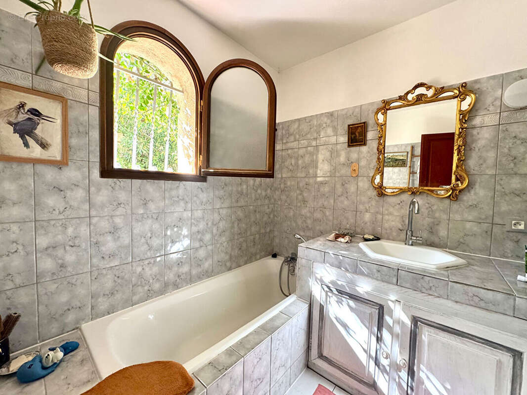 Maison La Cadiere D Azur 3 pièce(s) 86.63 m2 - photo 6