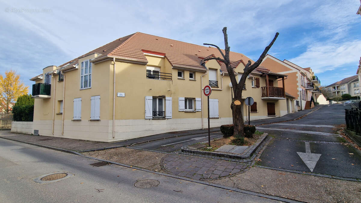 Appartement à ROISSY-EN-FRANCE