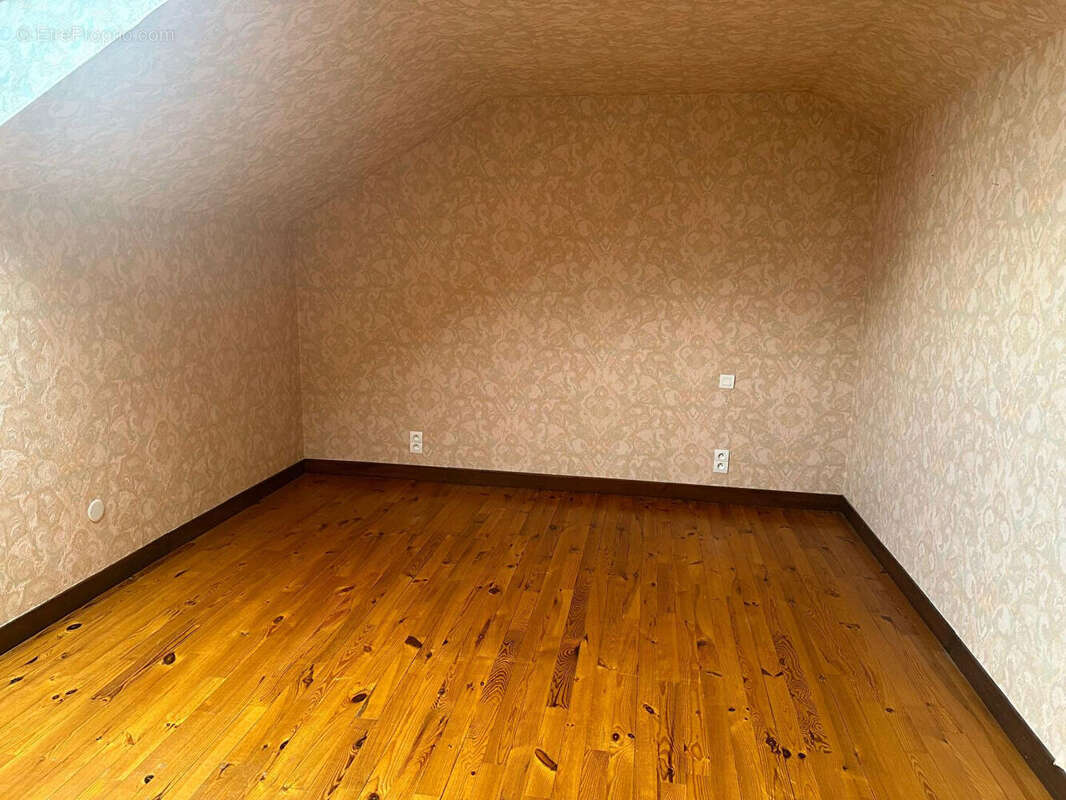 Maison à DOMBASLE-EN-XAINTOIS